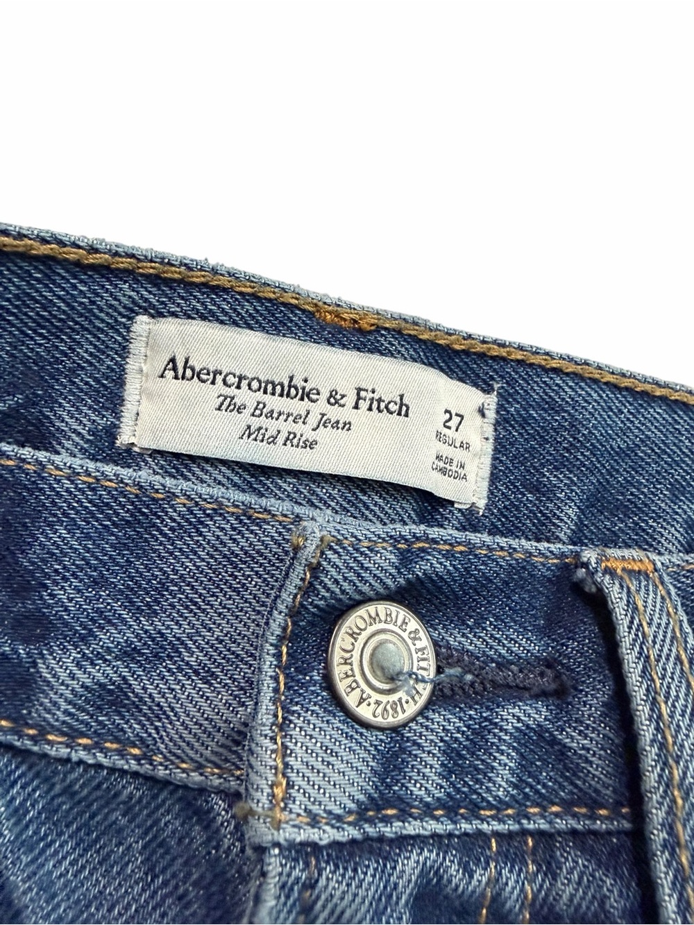 Abercrombie & Fitch Women's Curve Love Mid Rise Barrel Jean | Medium Wash | 27 - Picture 5 of 8
